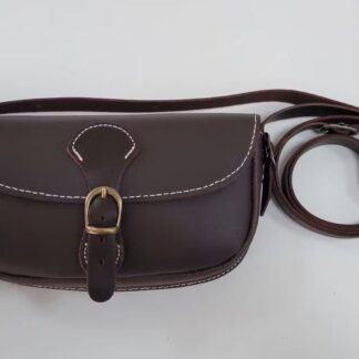 Bandolera de Piel Marrón con Hebilla