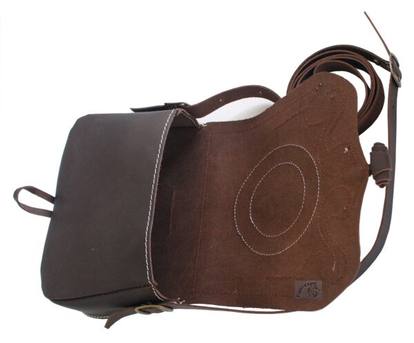 Bolso de piel con motivos de la virgen Rocío, convertible riñonera. - Imagen 4