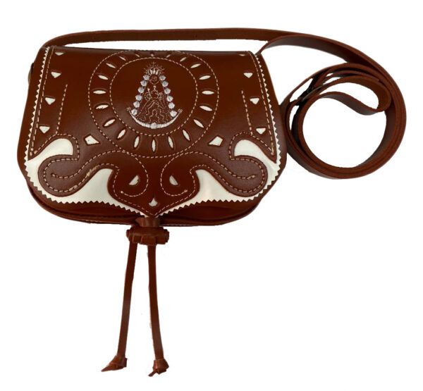 Bolso de piel con motivos de la virgen Rocío, convertible riñonera.